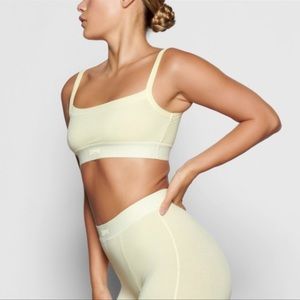 SKIMS Bralette in Citrine NWT